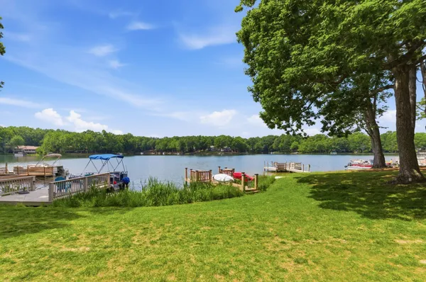 $149,900 | 6 Lakeshore Court, Unit 101, Crossville, TN 38558