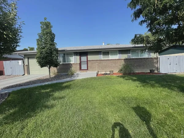$524,900 | 4 South Gay Drive, Longmont, CO 80501