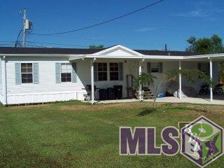 924 Bayou Blue Road Houma, LA 70364 - Photo 1 of 1 Main View