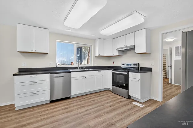 $419,000 | 128 Persimmon Street, Genesee, ID 83832