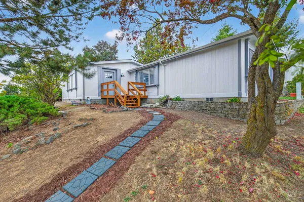 $414,000 | 128 Persimmon Street, Genesee, ID 83832