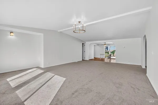 $414,000 | 128 Persimmon Street, Genesee, ID 83832