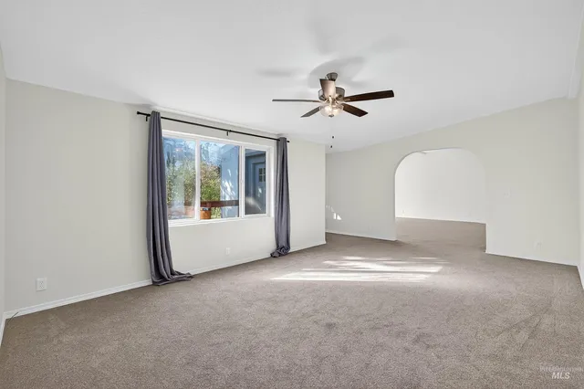 $419,000 | 128 Persimmon Street, Genesee, ID 83832