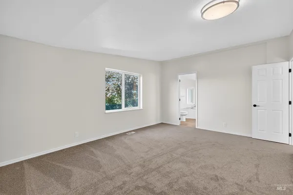 $414,000 | 128 Persimmon Street, Genesee, ID 83832