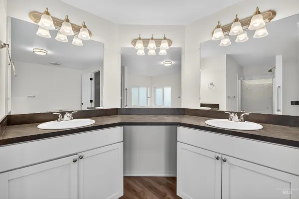 $414,000 | 128 Persimmon Street, Genesee, ID 83832