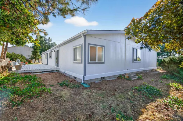 $414,000 | 128 Persimmon Street, Genesee, ID 83832