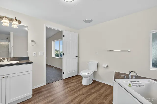 $419,000 | 128 Persimmon Street, Genesee, ID 83832