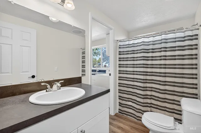 $419,000 | 128 Persimmon Street, Genesee, ID 83832