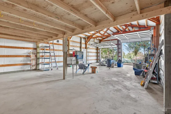 $414,000 | 128 Persimmon Street, Genesee, ID 83832