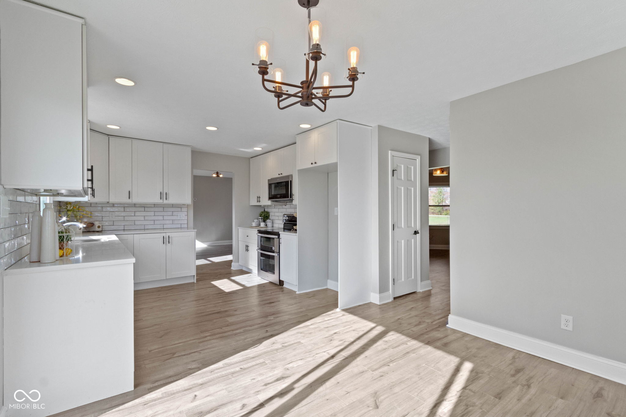 10341 Thompson Road Indianapolis, IN 46239 - Photo 21 of 54 Gallery Image 21
