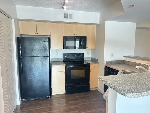 $1,595 | 3679 Northwest Mediterranean Lane, Unit 301, Jensen Beach, FL 34957