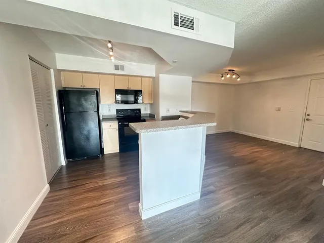 $1,595 | 3679 Northwest Mediterranean Lane, Unit 301, Jensen Beach, FL 34957