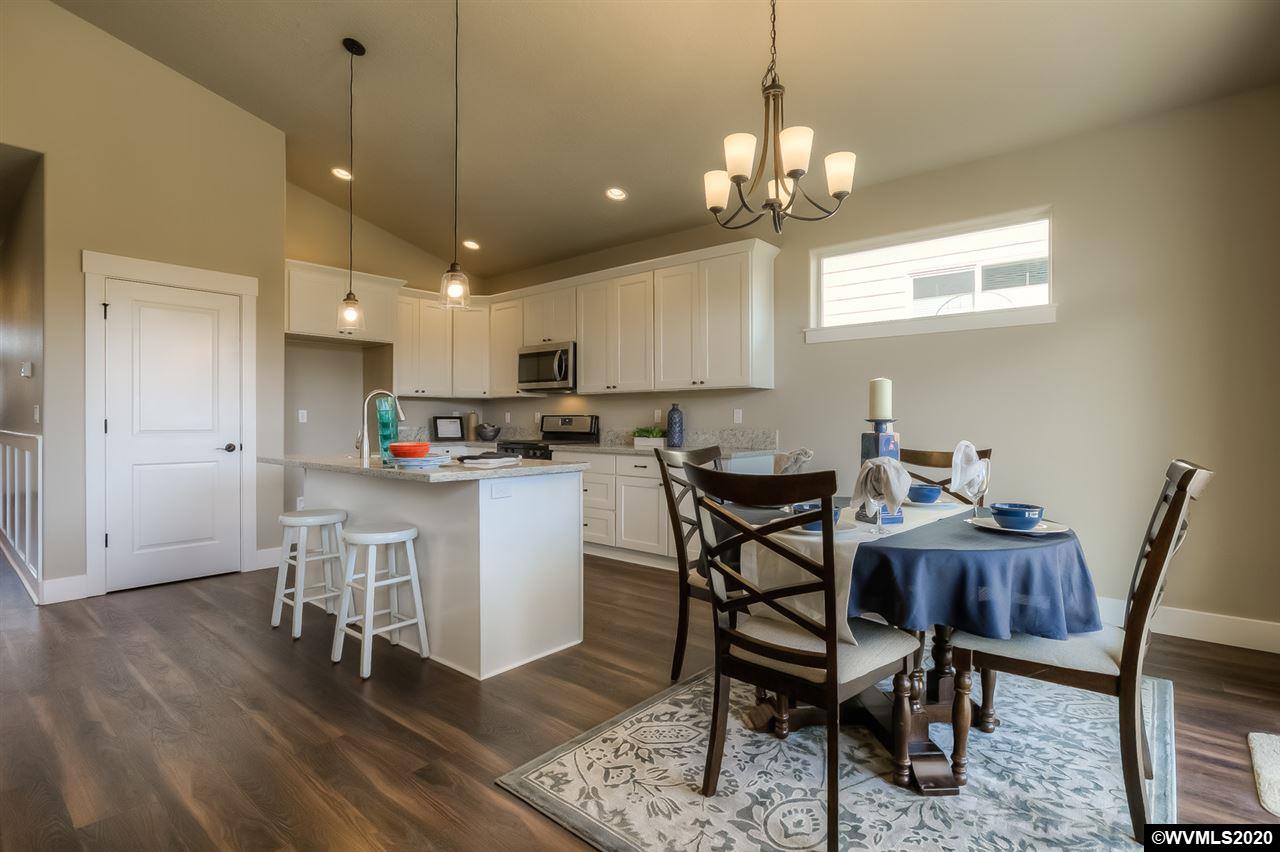 382 Southwest Applegate Trail Drive Dallas, OR 97338 - Photo 17 of 33 Gallery Image 17