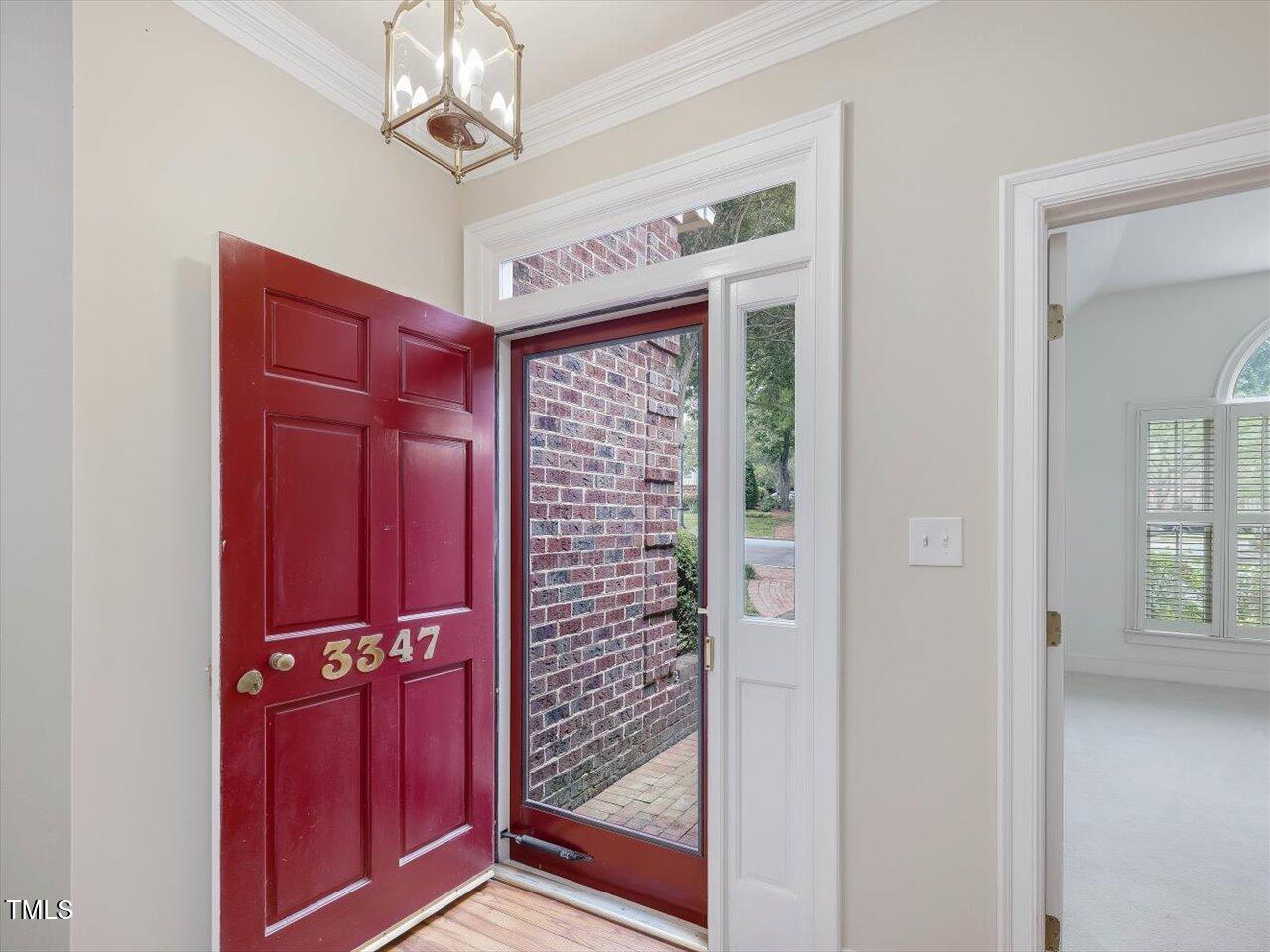 3347 Ridgecrest Court Raleigh, NC 27607 - Photo 6 of 65 08-Foyer
