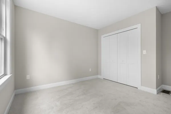 $699,000 | 214 Pembroke Street, Pembroke, NH 03275