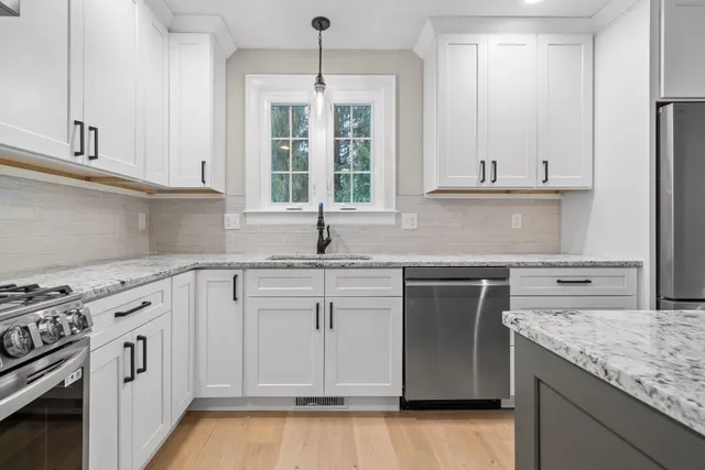 $699,000 | 214 Pembroke Street, Pembroke, NH 03275