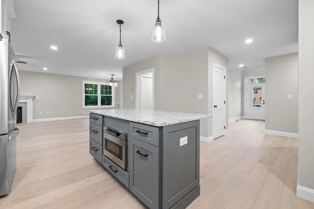 $699,000 | 214 Pembroke Street, Pembroke, NH 03275