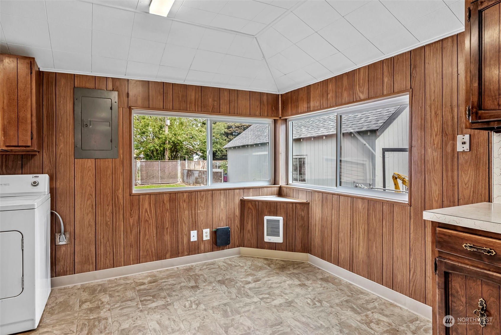 3048 Delaware Street Longview, WA 98632 - Photo 11 of 25 Gallery Image 11