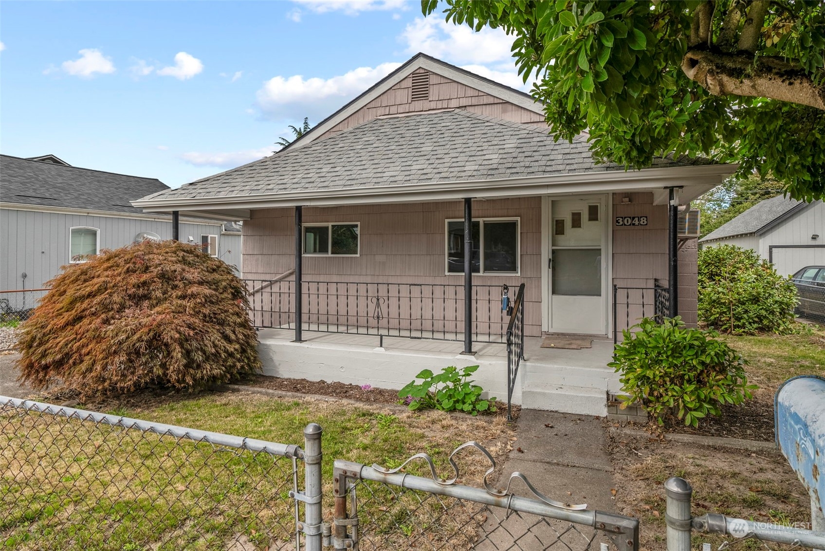 3048 Delaware Street Longview, WA 98632 - Photo 3 of 25 Gallery Image 3