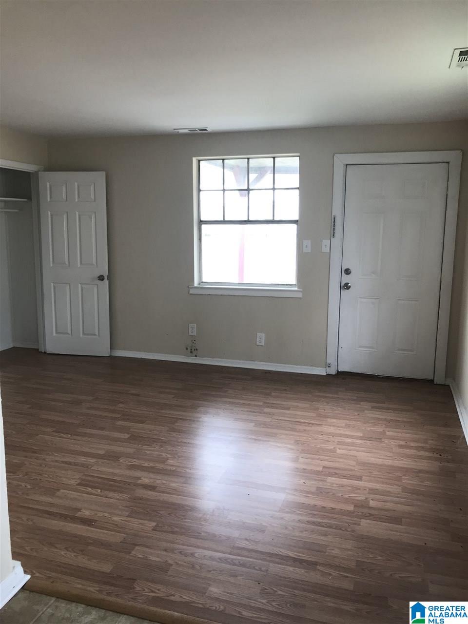 1317 Woodward Road Birmingham, AL 35228 - Photo 3 of 8
