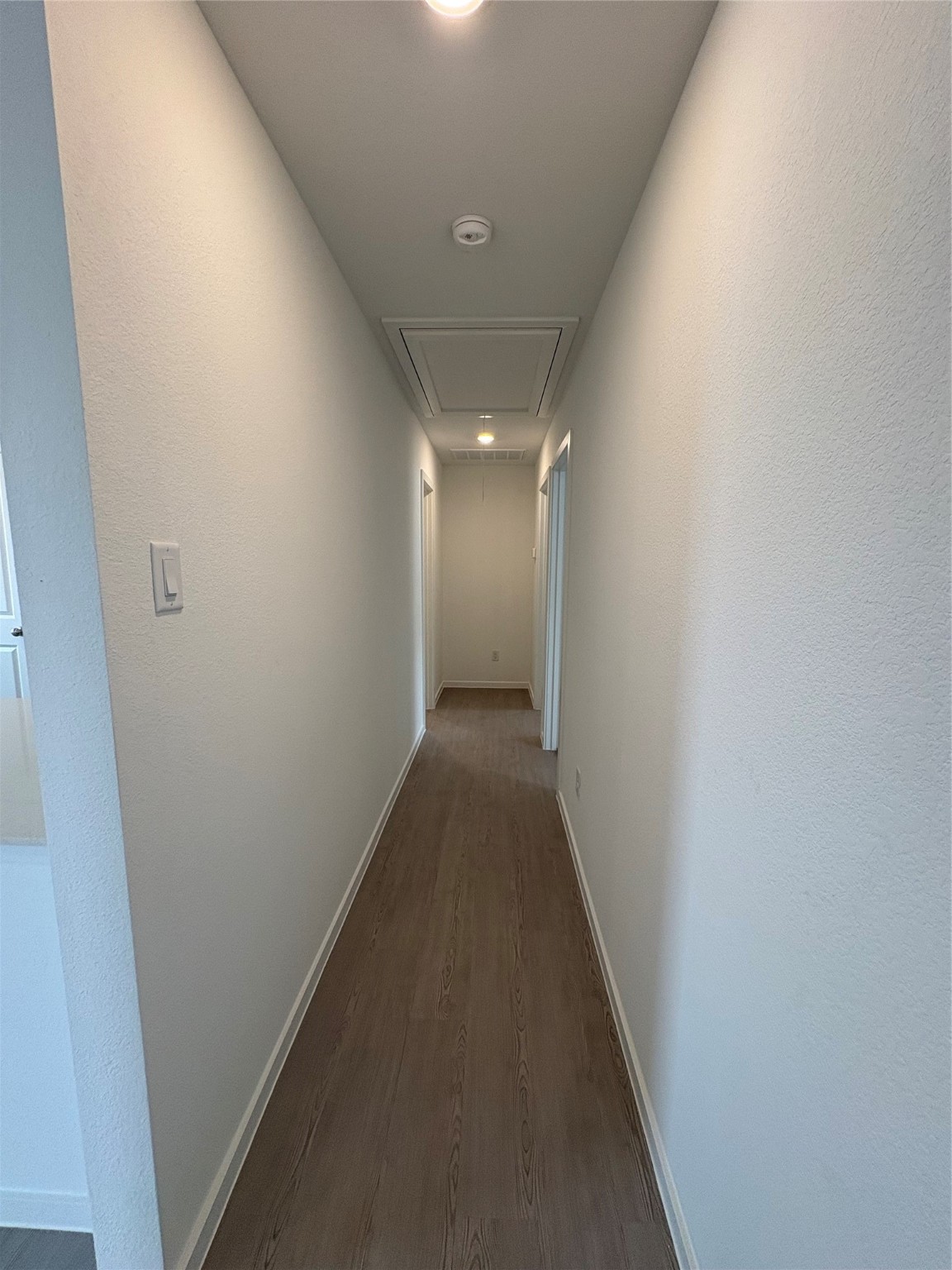 5727 Little Redwing Drive Baytown, TX 77521 - Photo 18 of 25 a view of a hallway