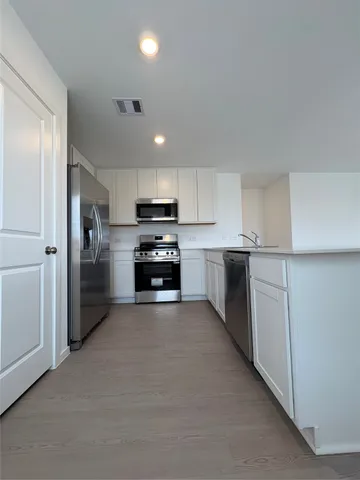 $1,900 | 5727 Little Redwing Drive, Baytown, TX 77521