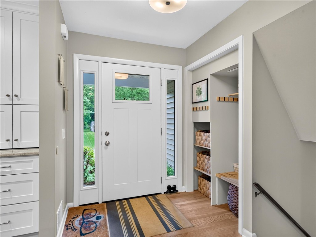 24 Little Spring Run Perinton, NY 14450 - Photo 5 of 37