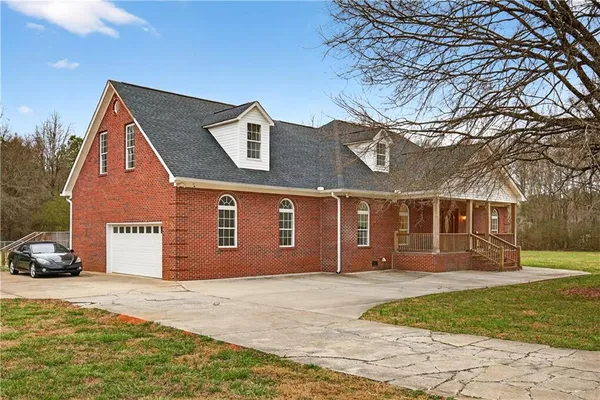 $525,000 | 112 Mississippi Drive, Cedartown, GA 30125