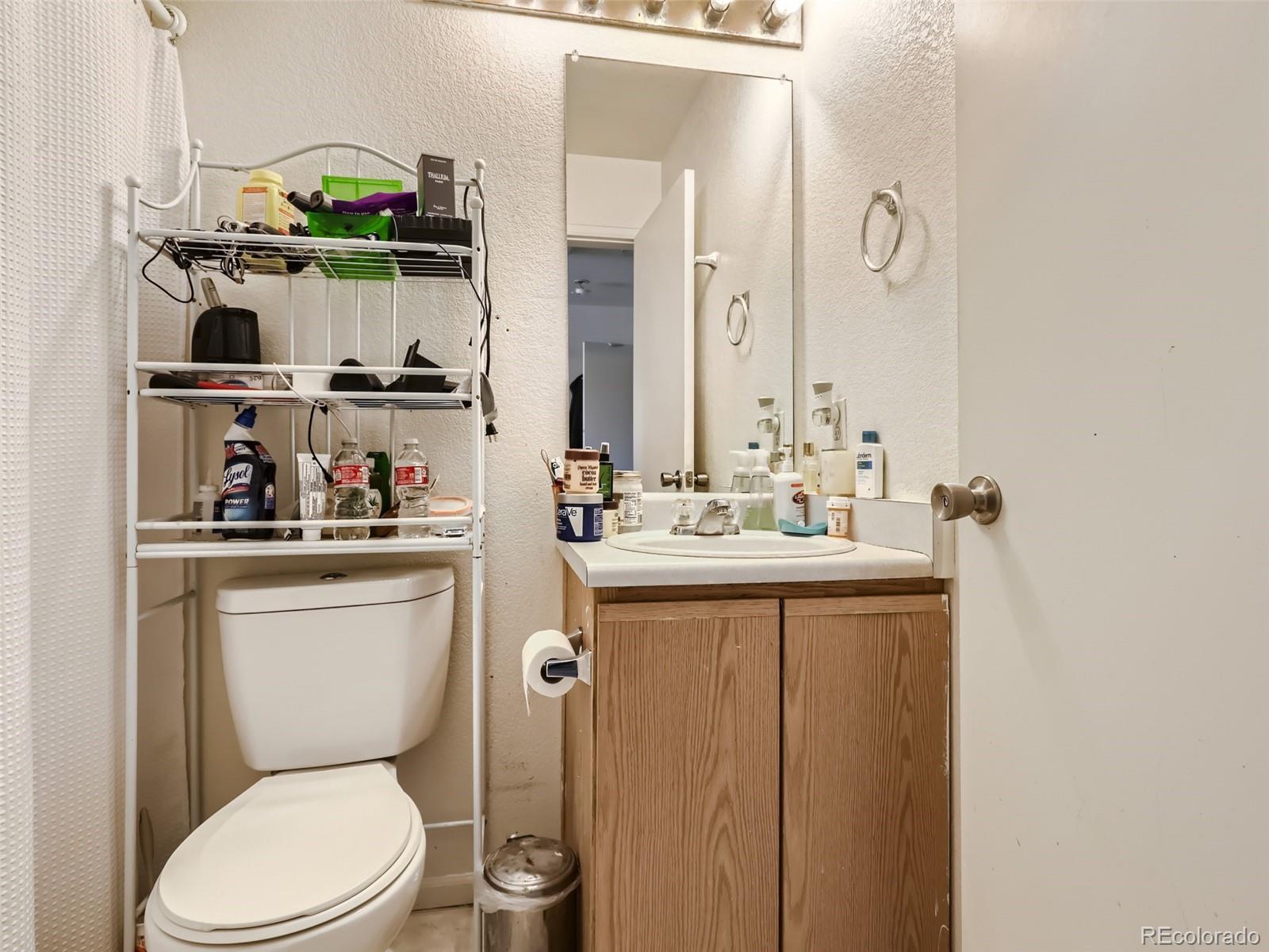 4736 Flanders Way Denver, CO 80249 - Photo 14 of 21