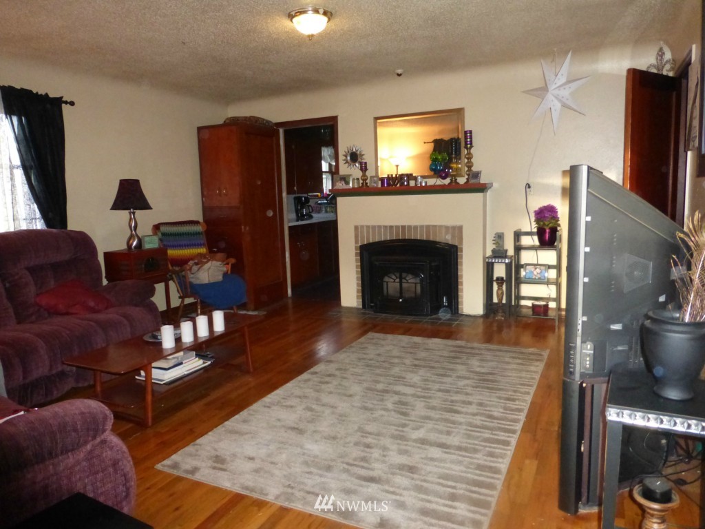 909 Maple Street Everett, WA 98201 - Photo 2 of 13 Gallery Image 2