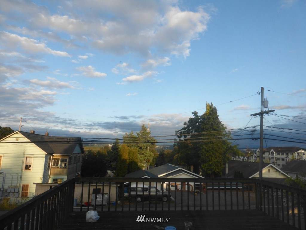 909 Maple Street Everett, WA 98201 - Photo 12 of 13 Gallery Image 12