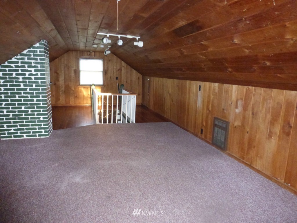 909 Maple Street Everett, WA 98201 - Photo 10 of 13 Gallery Image 10