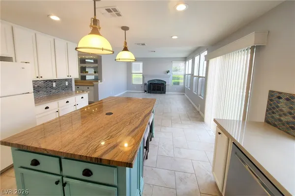 $3,850 | 8272 Tibana Way, Las Vegas, NV 89147