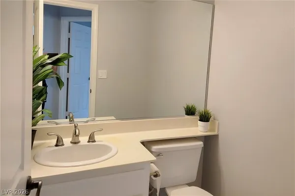 $3,850 | 8272 Tibana Way, Las Vegas, NV 89147