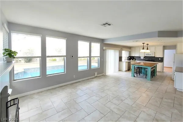 $3,850 | 8272 Tibana Way, Las Vegas, NV 89147