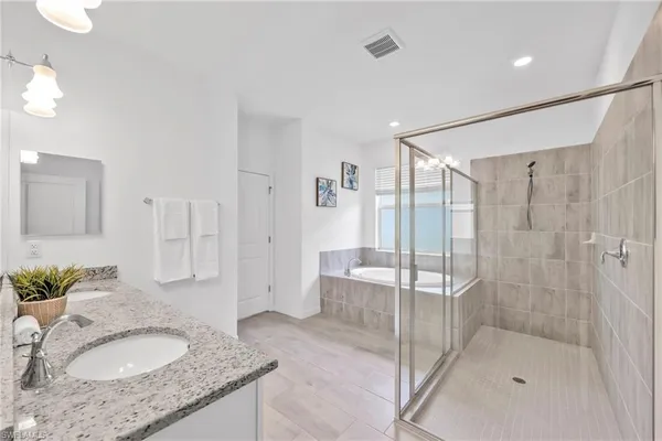$3,195 | 2127 Hamlin Street, Naples, FL 34120