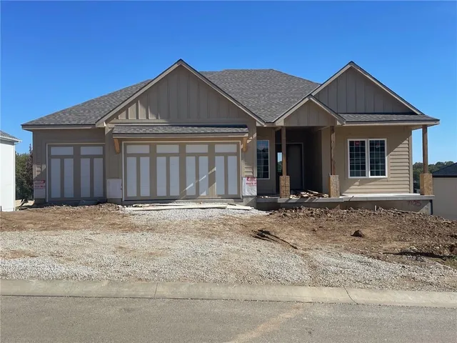 $790,875 | 7105 Richards Drive, Shawnee, KS 66216