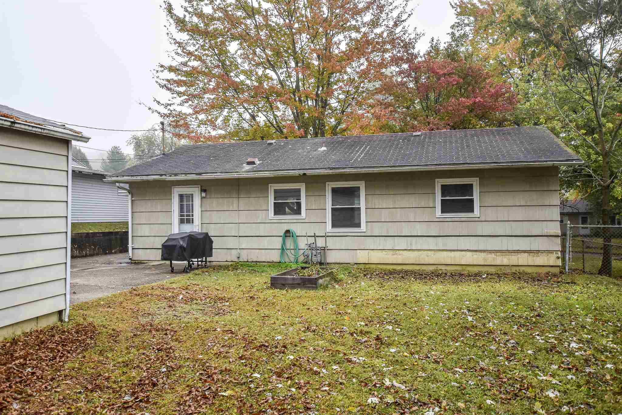 4342 Stratford Road Evansville, IN 47710 - Photo 11 of 11 Gallery Image 11