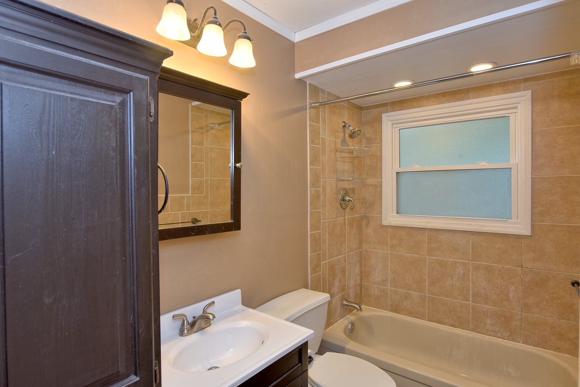 4342 Stratford Road Evansville, IN 47710 - Photo 6 of 11 Gallery Image 6
