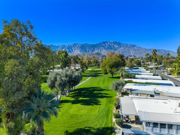 $284,900 | 74 Vía Minorca, Cathedral City, CA 92234