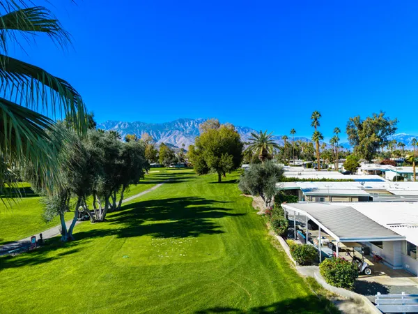 $284,900 | 74 Vía Minorca, Cathedral City, CA 92234