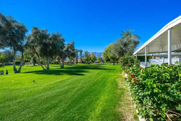 $284,900 | 74 Vía Minorca, Cathedral City, CA 92234