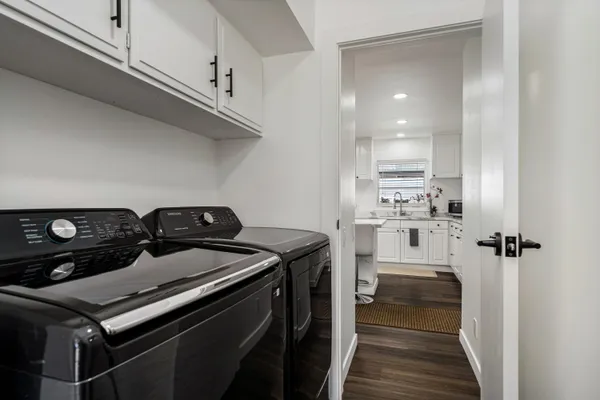 $284,900 | 74 Vía Minorca, Cathedral City, CA 92234