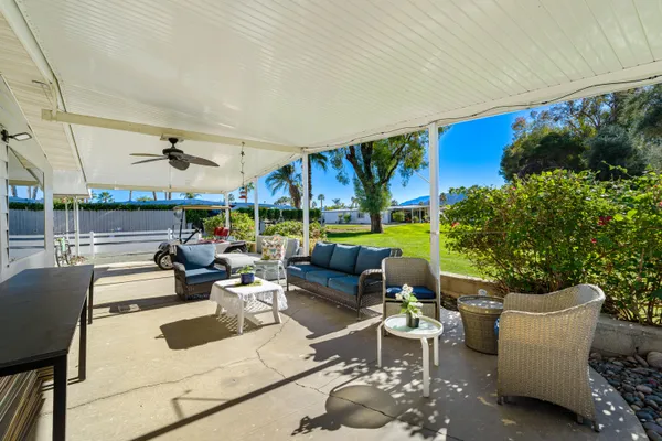$284,900 | 74 Vía Minorca, Cathedral City, CA 92234