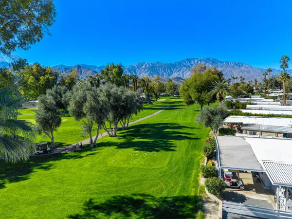 $284,900 | 74 Vía Minorca, Cathedral City, CA 92234