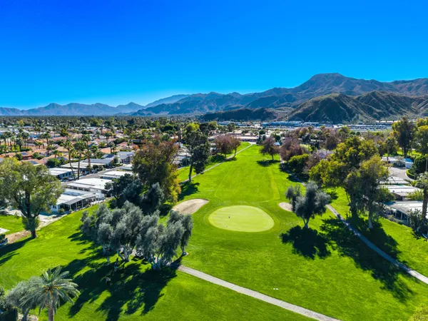$284,900 | 74 Vía Minorca, Cathedral City, CA 92234