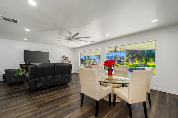 $284,900 | 74 Vía Minorca, Cathedral City, CA 92234
