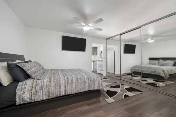 $284,900 | 74 Vía Minorca, Cathedral City, CA 92234