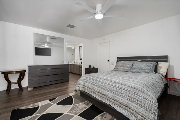 $284,900 | 74 Vía Minorca, Cathedral City, CA 92234