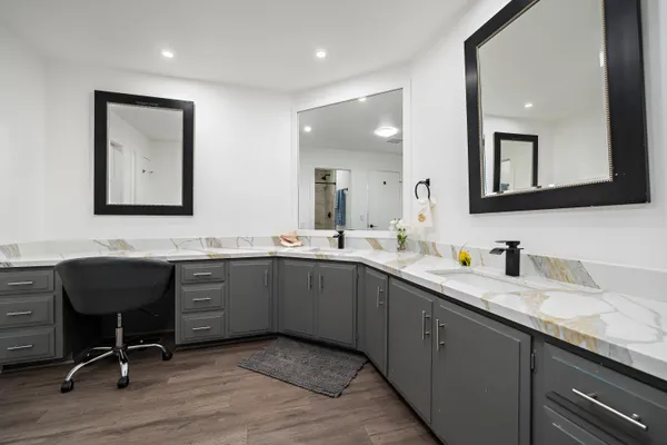 $284,900 | 74 Vía Minorca, Cathedral City, CA 92234